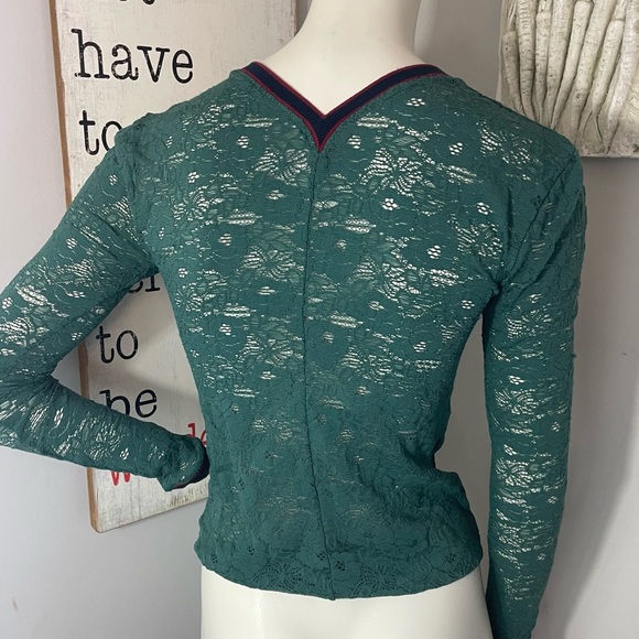 Free People green lace vneck stretch top XS - Picture 8 of 9